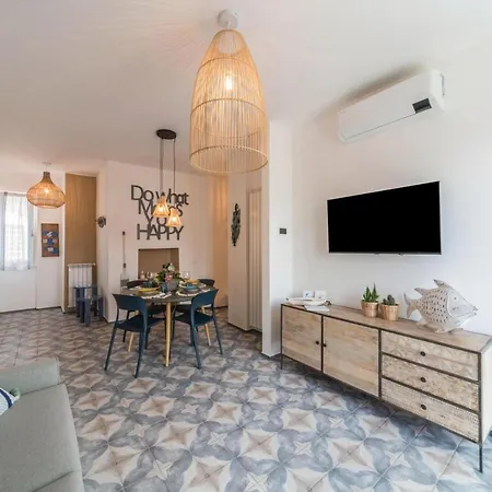 Casa Royale Acqua Daire *