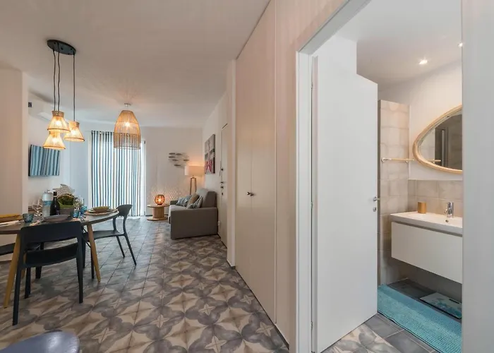 Casa Royale Acqua 아파트